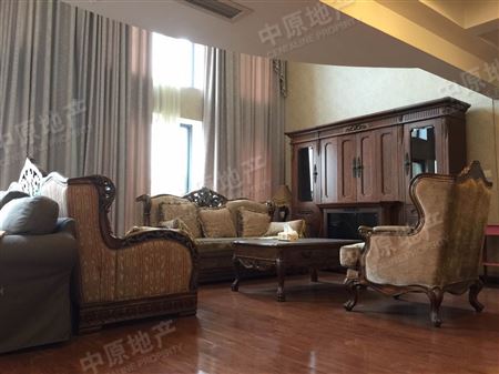 桐梓林欧城 四室三厅 开发商装修 交通配套方便